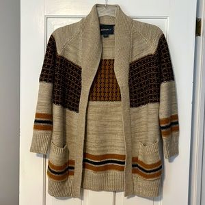 Lovemarks cardigan size S. E#983